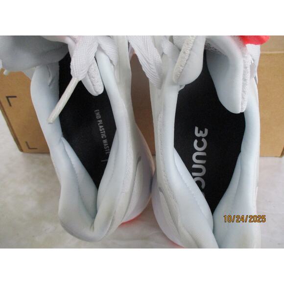 NEW W DEFECT adidas Women's Edge Lux 5 Running Shoe, White/White/Acid Red, 7 - Picture 7 of 8